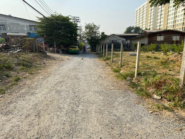 ให้เช่าที่ดินเปล่า ถม เทปูน ทำรั้วแล้ว ลาซาล 41